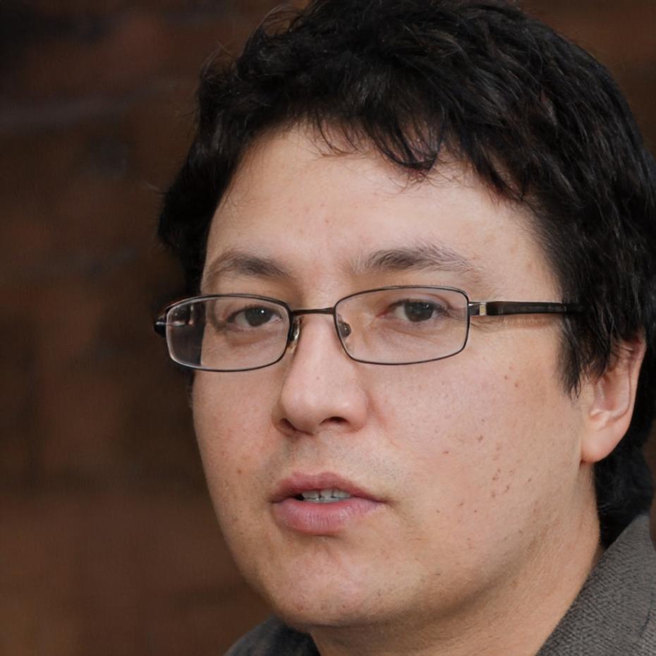 Carlos Mendoza - Especialista en Finanzas Personales